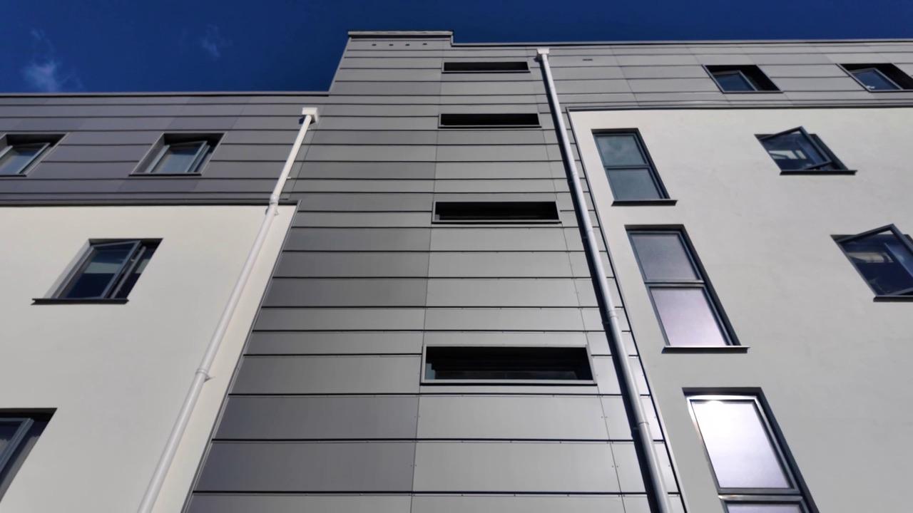 Inglewood Mews, film by Theo Tzia